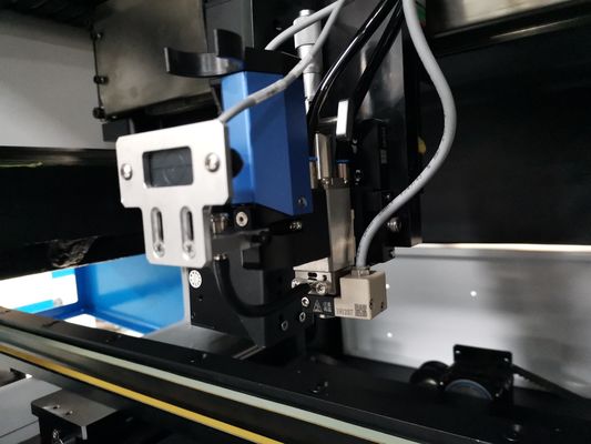 स्वचालित श्रीमती गोंद औषधि पैनल लाइट / स्ट्रीट एलईडी लाइट बनाने की मशीन