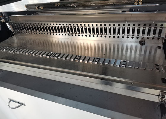 दृष्टि संरेखण उच्च परिशुद्धता 32 फीडर श्रीमती पिक एंड प्लेस मशीन